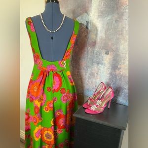 Elegant & Exquisite Vintage 70’s Gown